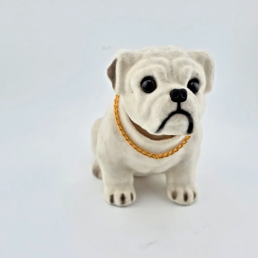 Bobble Head Bulldog With Chain Car Ornament for Desk Dashboard Decoration